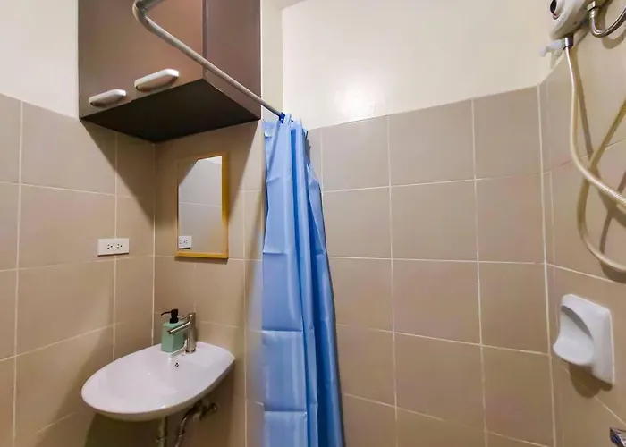 Citispace 1br Condotel At Ridgewood Towers Near Bgc Airport #rw06a * Manila