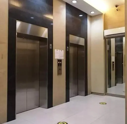 Citispace 1br Condotel At Ridgewood Towers Near Bgc Airport #rw06a